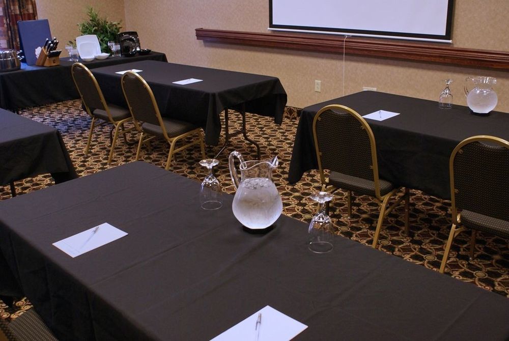 Hampton Inn & Suites Toledo-Perrysburg Rossford Faciliteiten foto