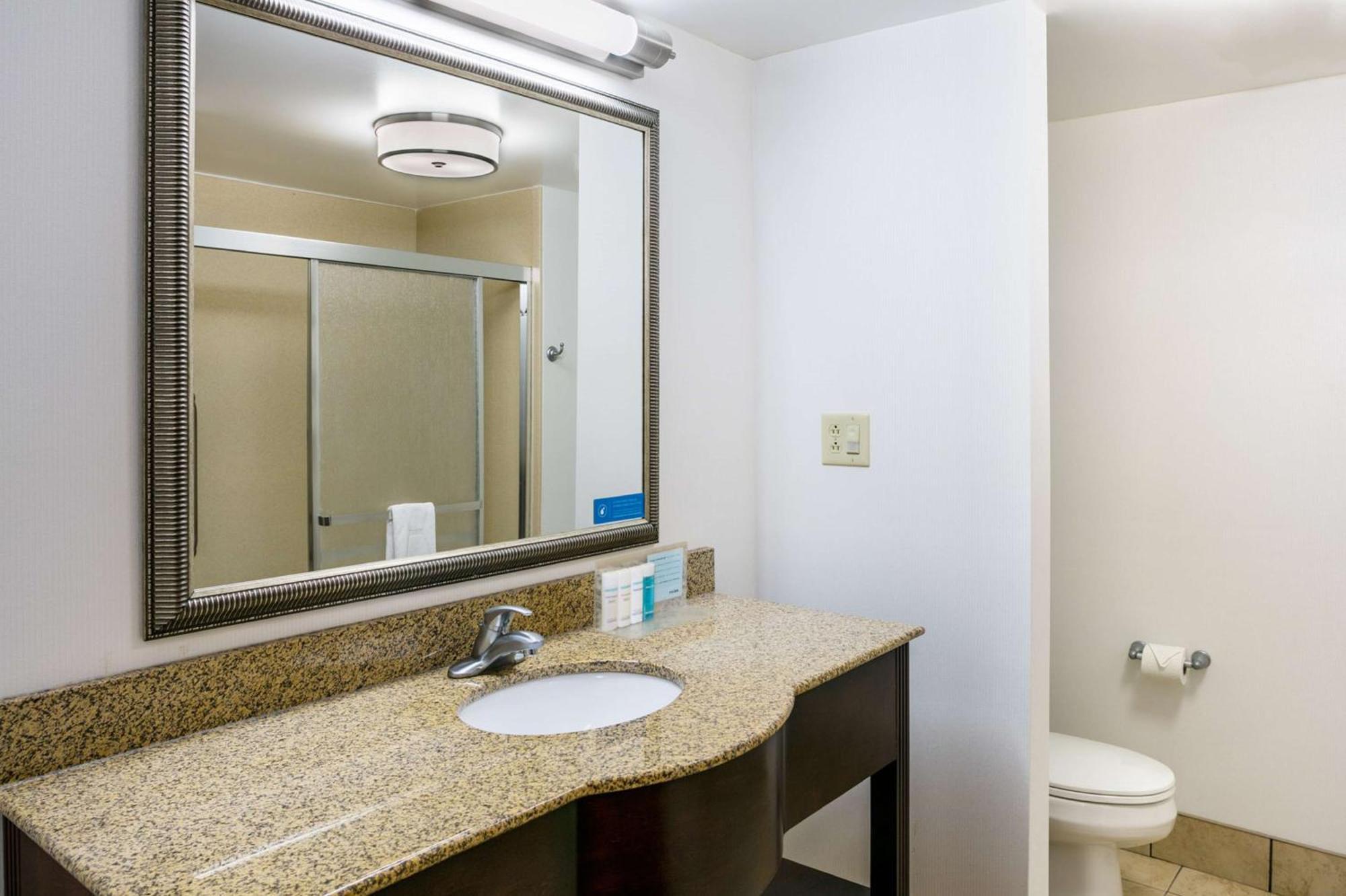 Hampton Inn & Suites Toledo-Perrysburg Rossford Buitenkant foto