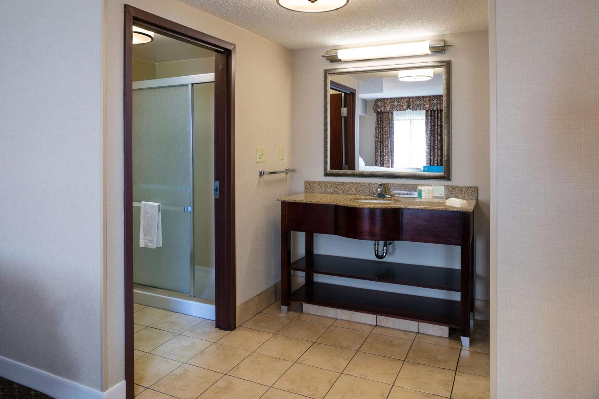 Hampton Inn & Suites Toledo-Perrysburg Rossford Buitenkant foto