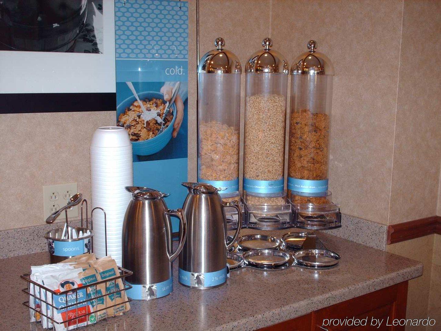 Hampton Inn & Suites Toledo-Perrysburg Rossford Restaurant foto